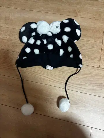 디즈니 팬캡 도트 블랙 미니