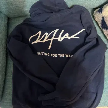 네이비 후드티 WAITING FOR THE WAVE