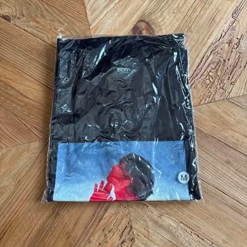 후지이 카제 M 사이즈 T셔츠 LOVE ALL SERVE ALL