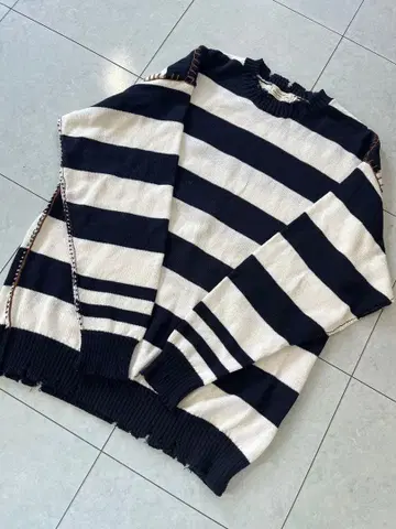 niko and - 니코앤드 니트 보더 데미지 가공 M 사이즈