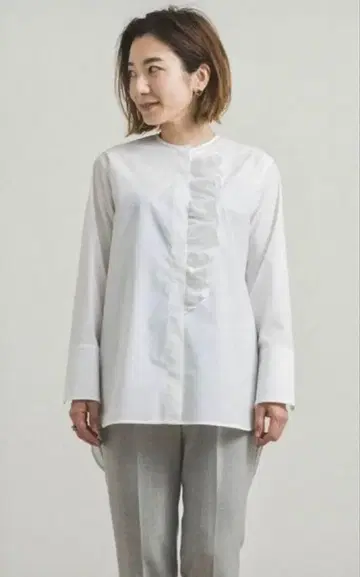 yori 프론트 프릴 포함 화이트 셔츠 긴팔 36