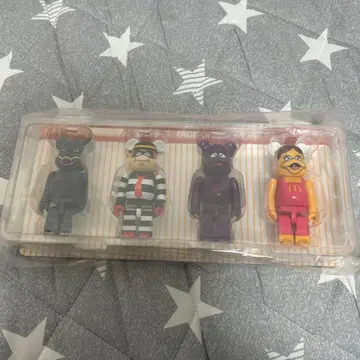 맥도날드 베어브릭 4체 세트