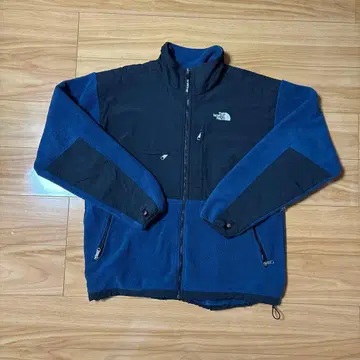 THE NORTH FACE 플리스