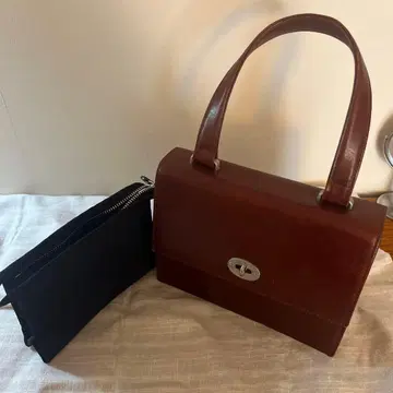 브라운 가죽 핸드백 파우치 포함