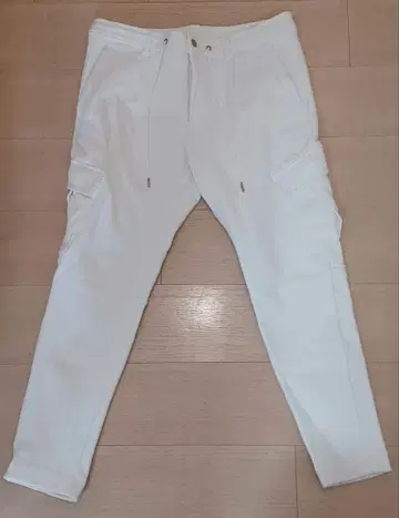 junhashimoto 화이트 팬츠