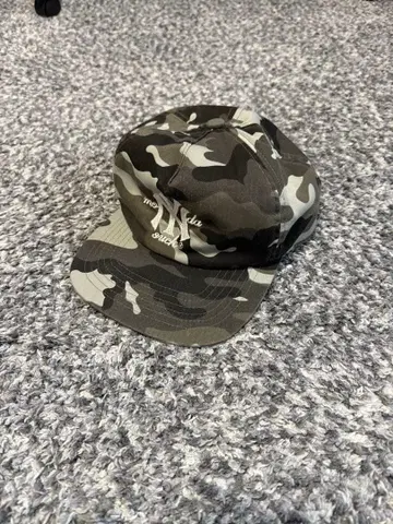 먼데이삭 카모플라쥬 캡