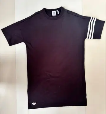 adidas 블랙 반팔 T셔츠 M