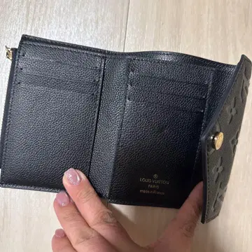 블랙 3단 폴더형 지갑