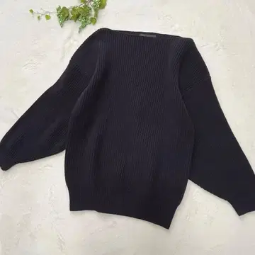 NOBLE 노블 굵은 니트 네이비 스웨터