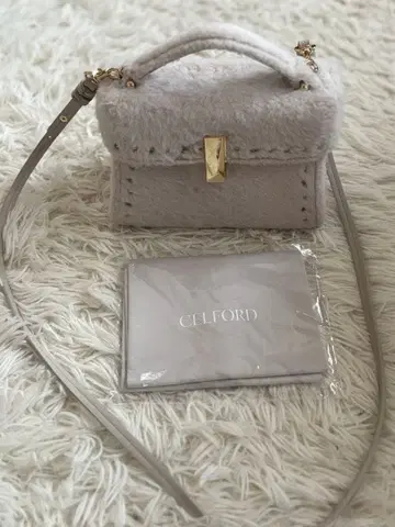 셀포드 비쥬 스터드 퍼 미니백