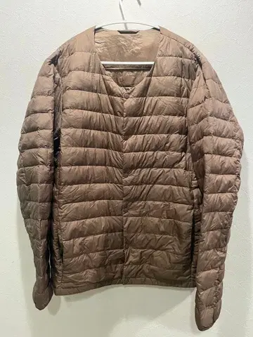 유니클로 울트라 라이트 다운 남성용 자켓 (주머니 포함)