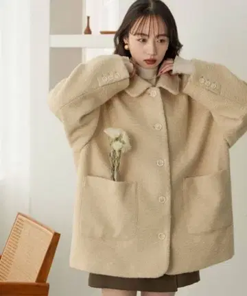 hinari 스탠칼라 샤기 미들 코트 아이보리