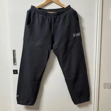 FreshService 스웨트 팬츠 VIBTEX