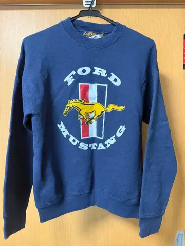 포드 머스탱 맨투맨 트레이닝복