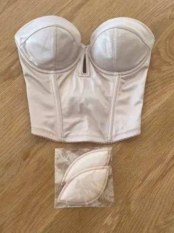 트리트 드레싱 숏 뷔스티에 D65