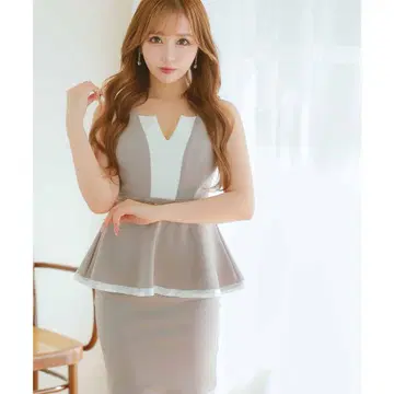 재고 라스트 새상품 XXXL 그레이/화이트 페플럼 타이트 드레스