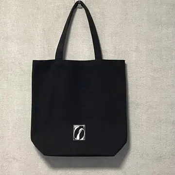 온라인 커뮤니티 한정판 7sense 블랙 토트백 자수 로고 포함