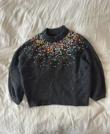 ZARA 스팽글 그레이 하이넥 스웨터