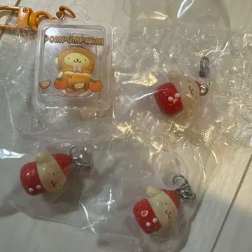 산리오 시크릿 키링 후르츠 폼폼푸딩 딸기 메지루시