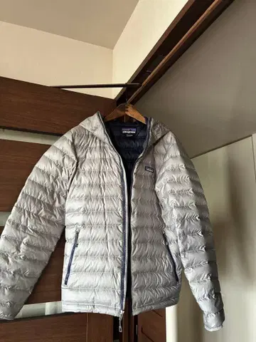 파타고니아 다운 스웨터 후디 남성용 S beams 별주 컬러 새상품급