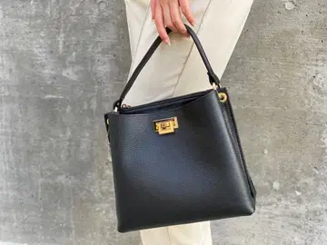 엘레강트 블랙 가죽 핸드백