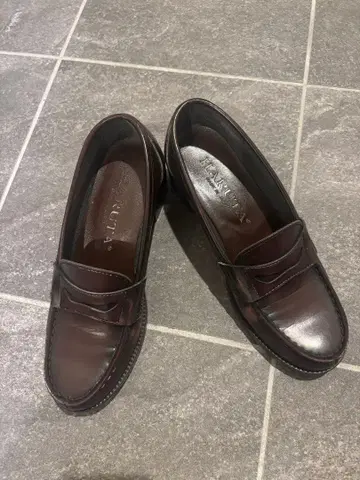 HARUTA 다크 브라운 로퍼