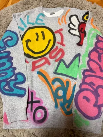 그래피티 디자인 맨투맨 M