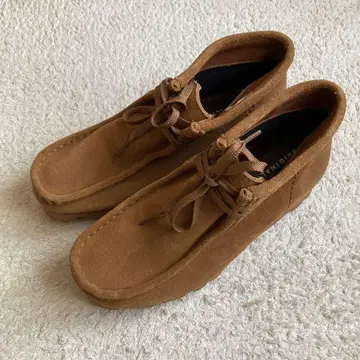 [ 새상품급 ] 클락스 오리지널 왈라비 GTX 23.5cm 카멜 별주