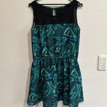 꽃무늬 슬리브리스 미니 원피스 F