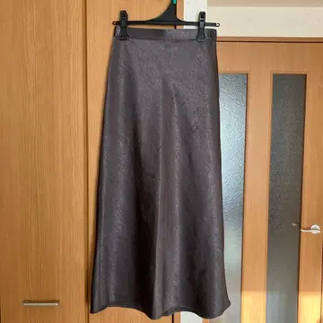 다크 브라운 플레어 스커트 허리밴딩