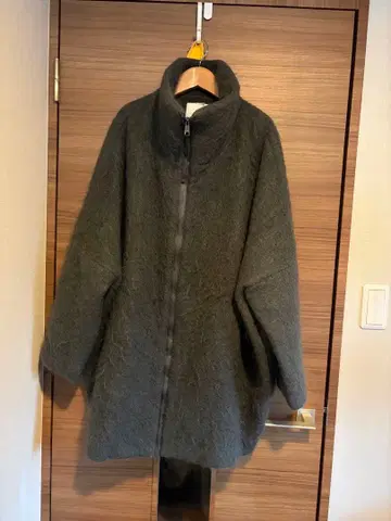 ELENDEEK 모헤어 스탠드 카라 코트00 다크 그레이