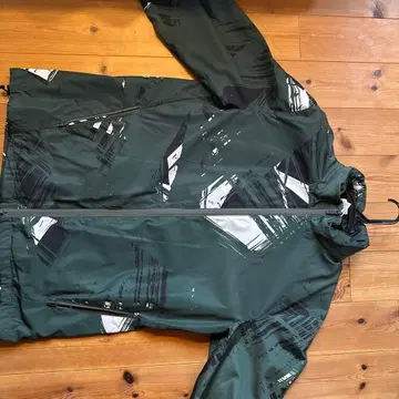 AKTR 다크 그린 그래픽 자켓