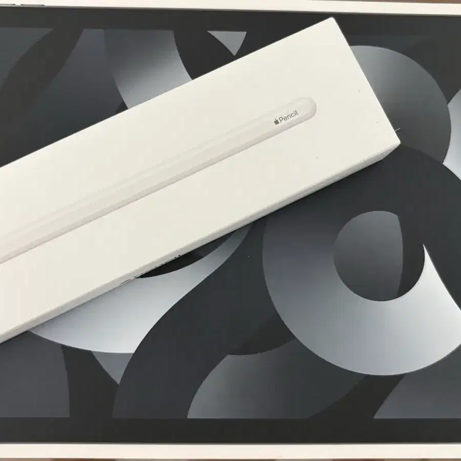 iPad本体 iPad Air5 64GB + Apple Pencil2 Amazon.com: Apple iPad Air 5th Gen. (10.9-inch, Wi-Fi, 64GB) 2022