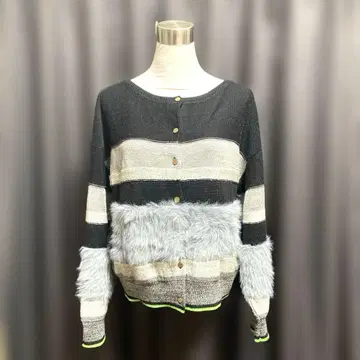 멜로즈, 소파 핏 퍼 라메 스팽글 가디건