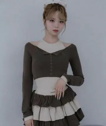 미사용 새상품 Darich 다리치 오프숄더 레이어드 리브 상의