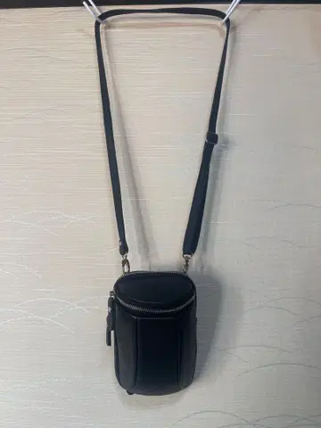 데이즈 아트 가죽 미니 숄더백 (블랙) LB333