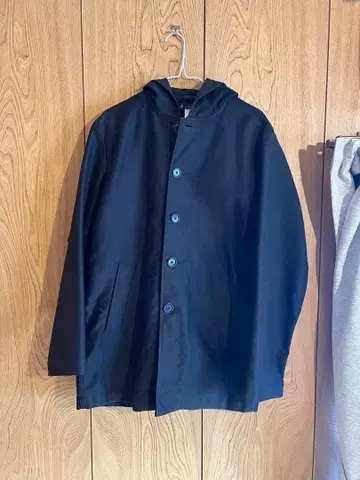 VETRA 블랙 후드 부착 자켓 40