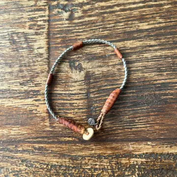 마리아르도만 팔찌