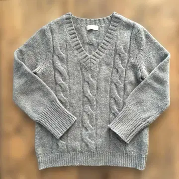마가렛호웰 그레이 V넥 케이블 짜임 니트 스웨터