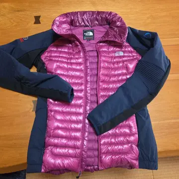 The North Face 다운 자켓 M 사이즈
