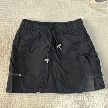 다리치 블랙 타이트 스커트 M 사이즈