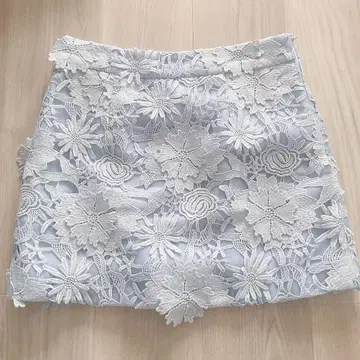 스나이델 3D 플라워 레이스 미니스커트 숏 팬츠