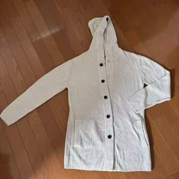 아이보리 후드 부착 가디건