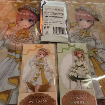 5등분의 신부 아크릴 스탠드 & 클리어 파일 & 캔뱃지