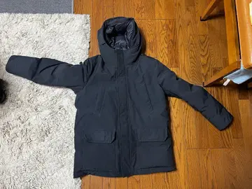 UNIQLO 블랙 후드 부착 다운 자켓
