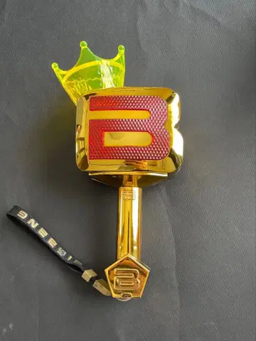 BIGBANG 10주년 응원봉 골드