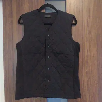 BODY WILD 충전솜 퀼팅 베스트