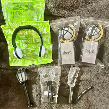 SixTONES 역대 응원봉 세트 (YOUNG OLD / VVS 외)