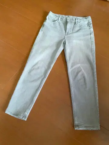 어퍼 하이츠 슬림핏 데님 라이트 그레이