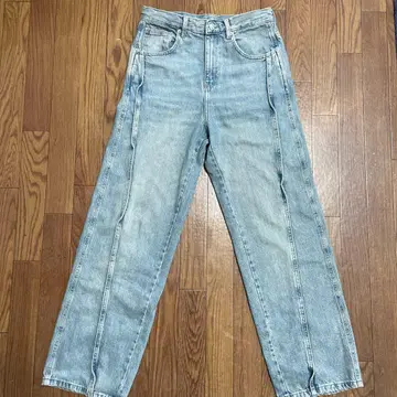 ZARA 스티치 디테일 배기핏 데님 팬츠